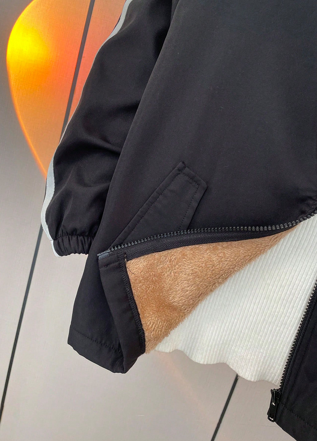 Чорна зимня куртка SHEIN