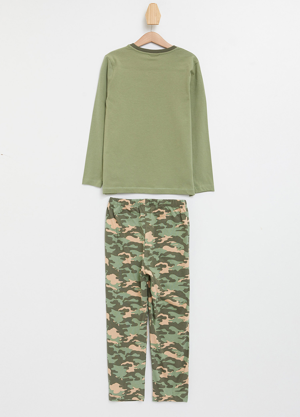 Оливковая (хаки) всесезон пижама (лонгслив, брюки) лонгслив + брюки DeFacto