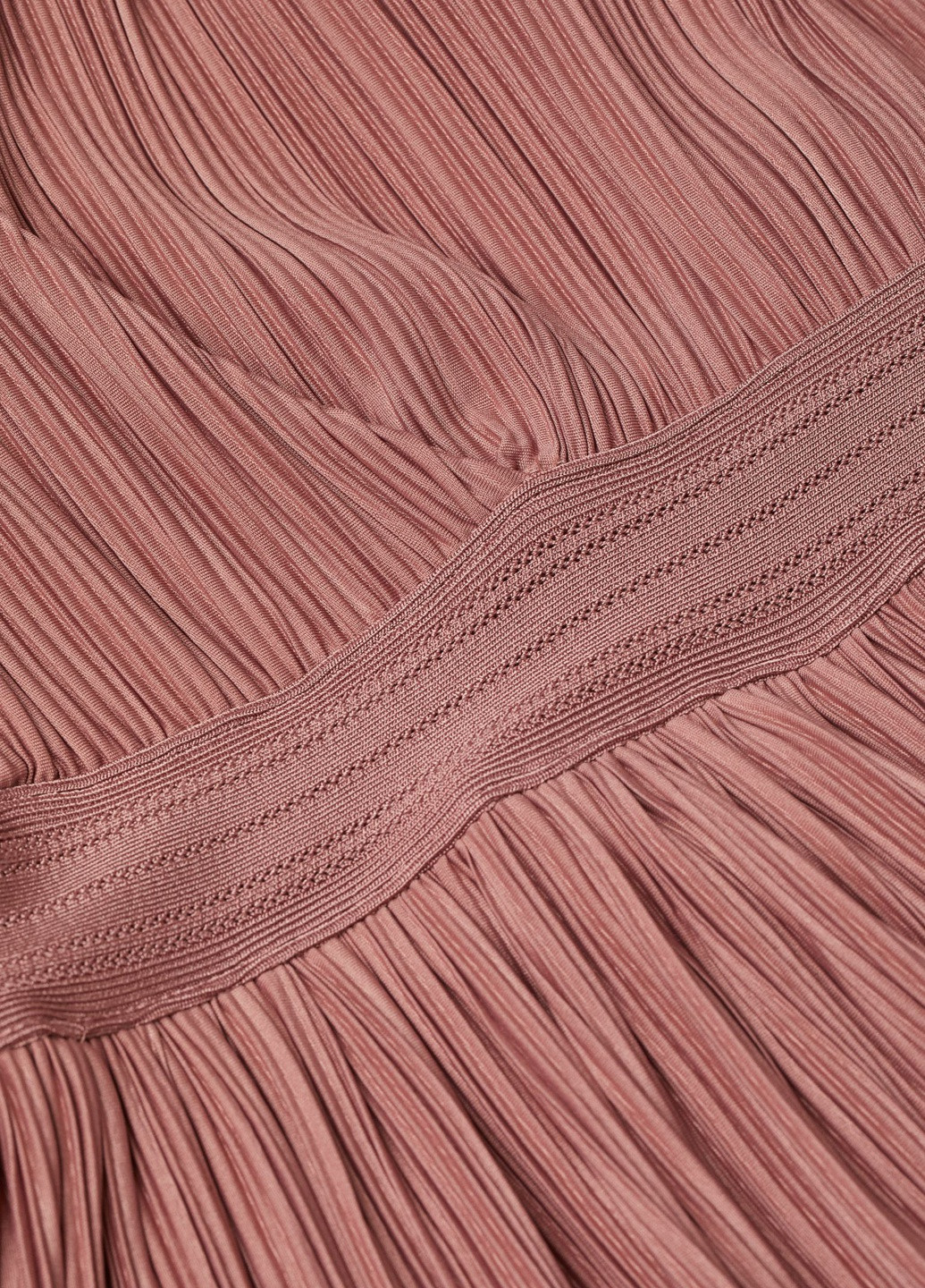 Розовое вечернее платье H&M однотонное