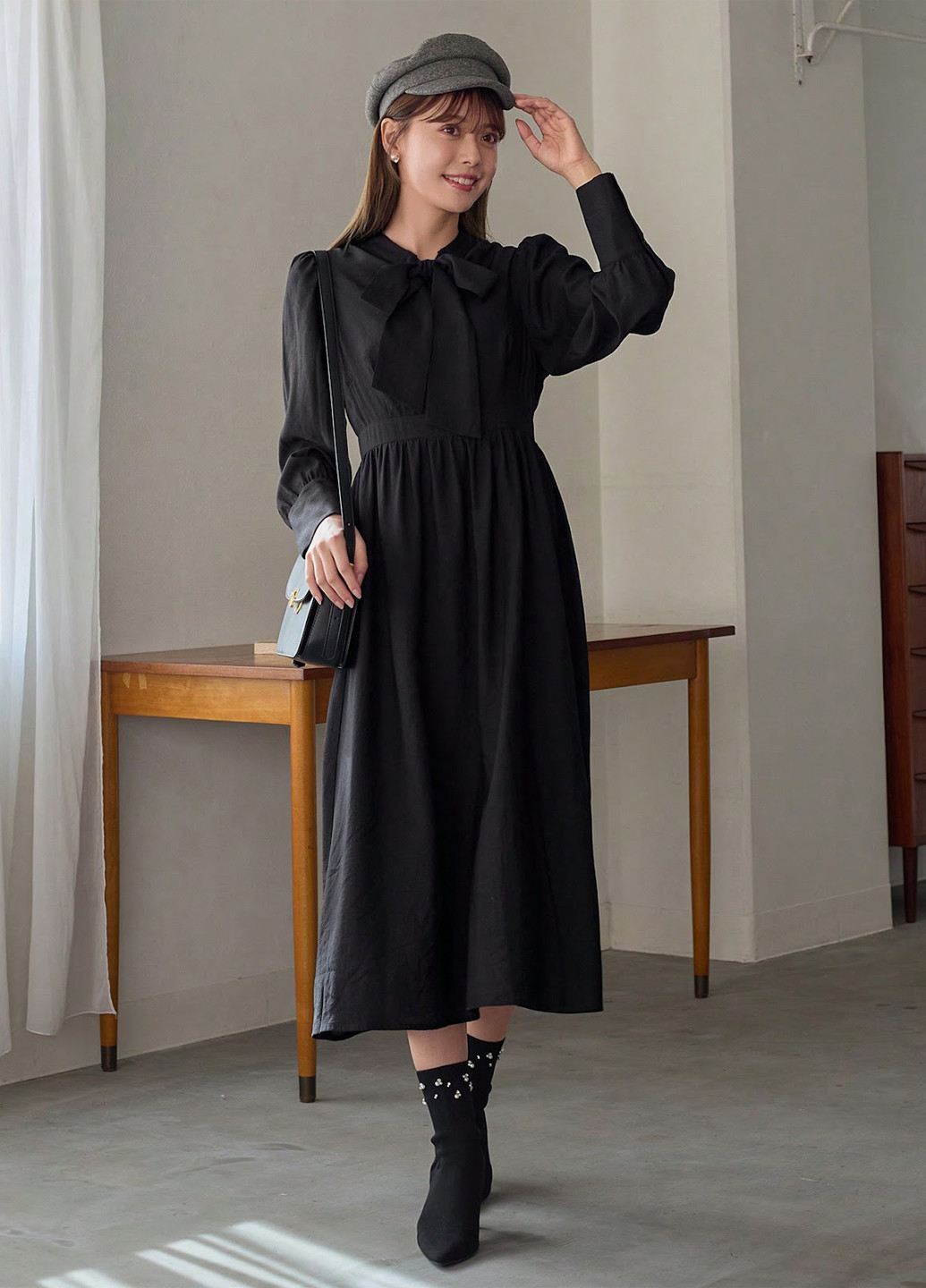 Черное деловое, кэжуал платье рубашка, клеш SHEIN однотонное