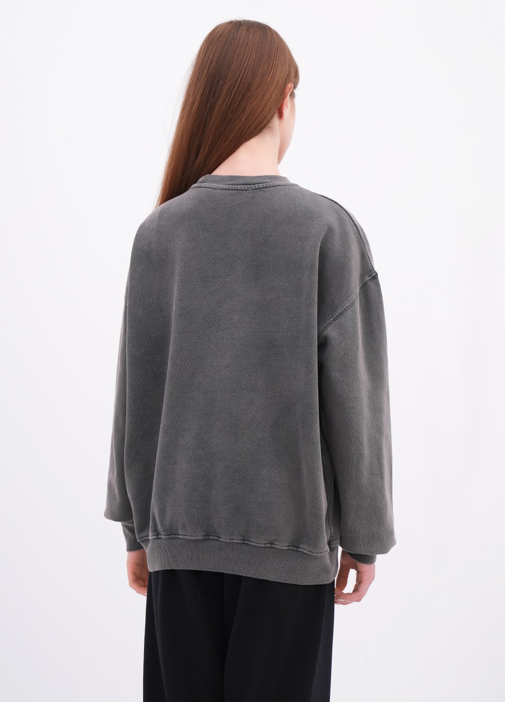 Сірий світшот EQUILIBRI однотонний вишивка, нашивки (346898636)