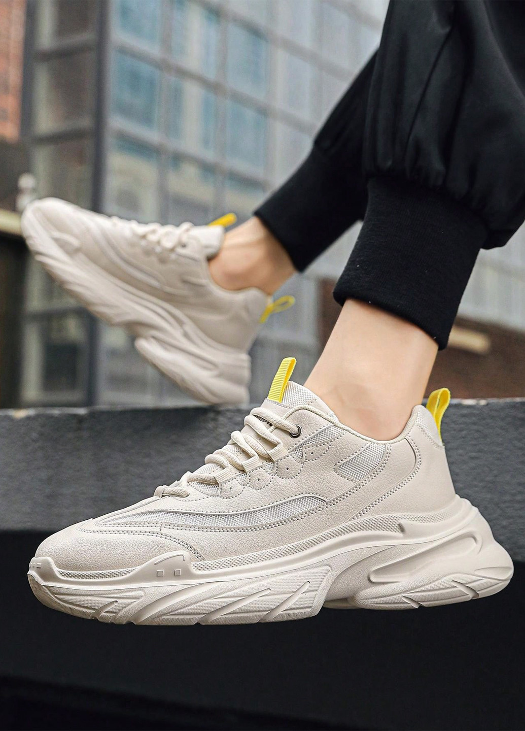 Серо-бежевые демисезонные кроссовки SHEIN