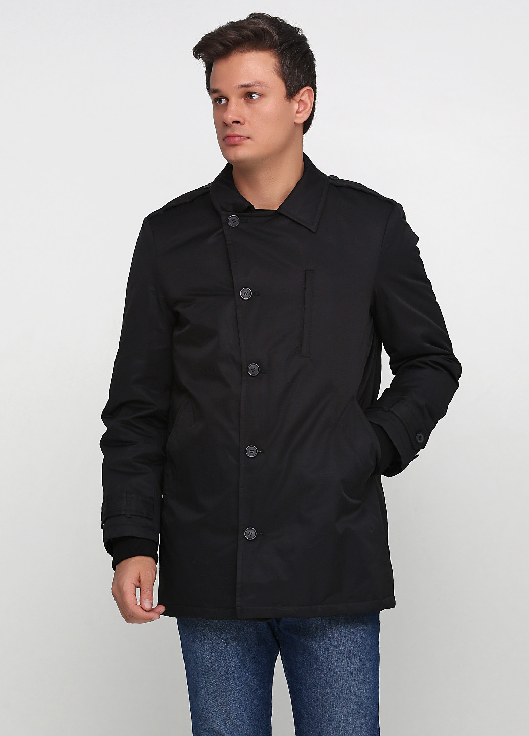 Чорна демісезонна куртка Bruno Banani