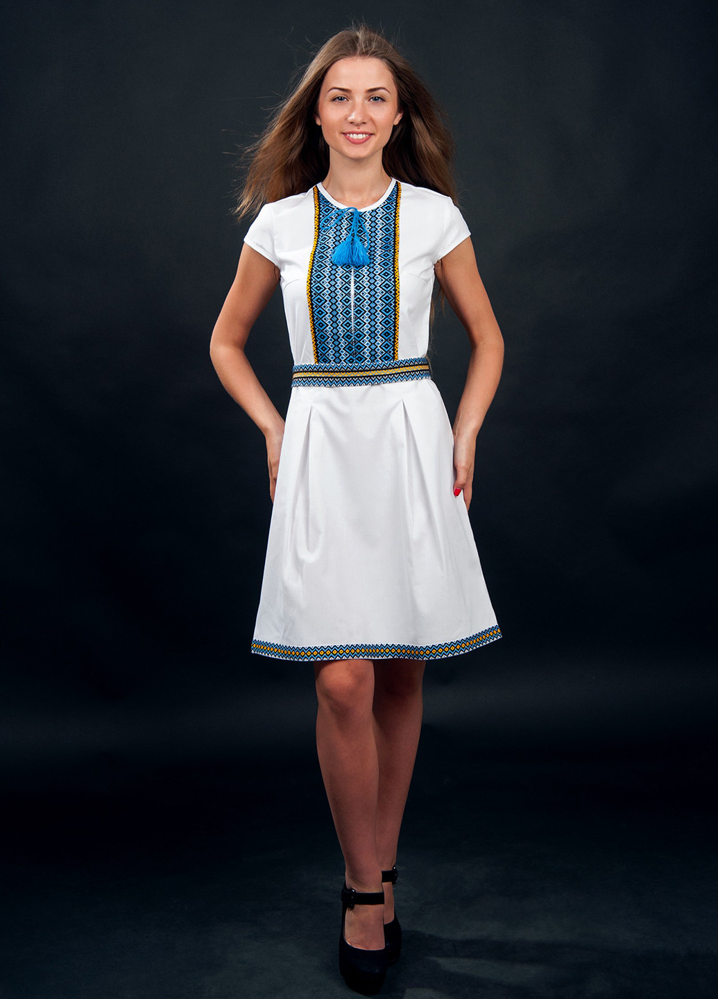 Білий кежуал плаття, сукня кльош Vyshyvanka з орнаментом