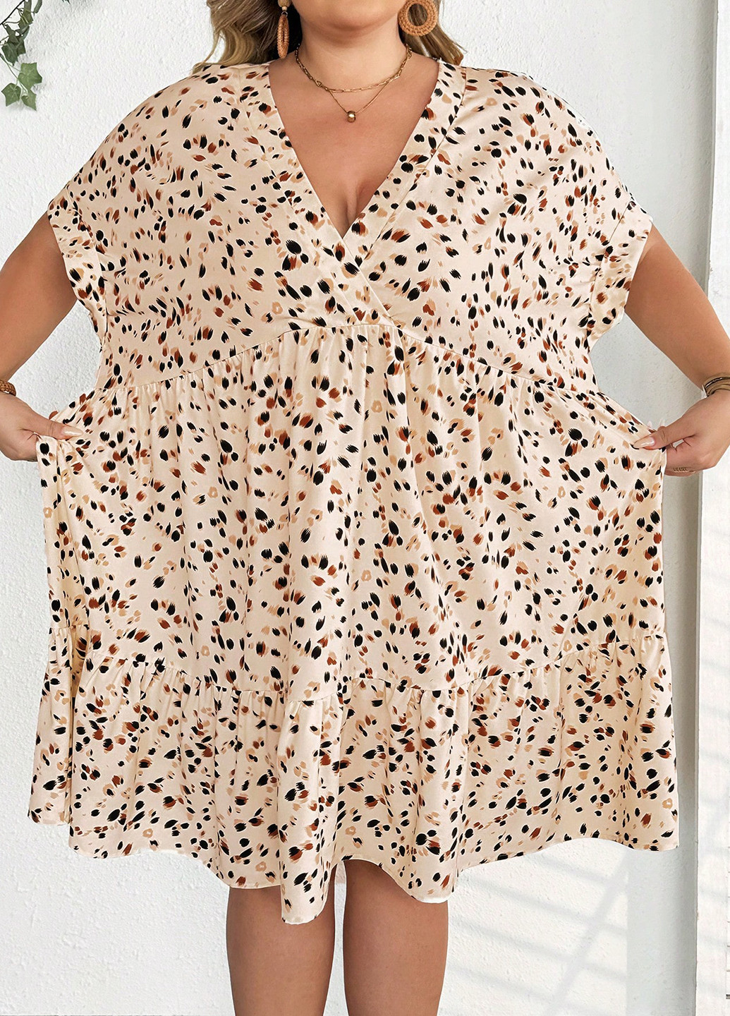 Бежевое кэжуал платье а-силуэт SHEIN с рисунком