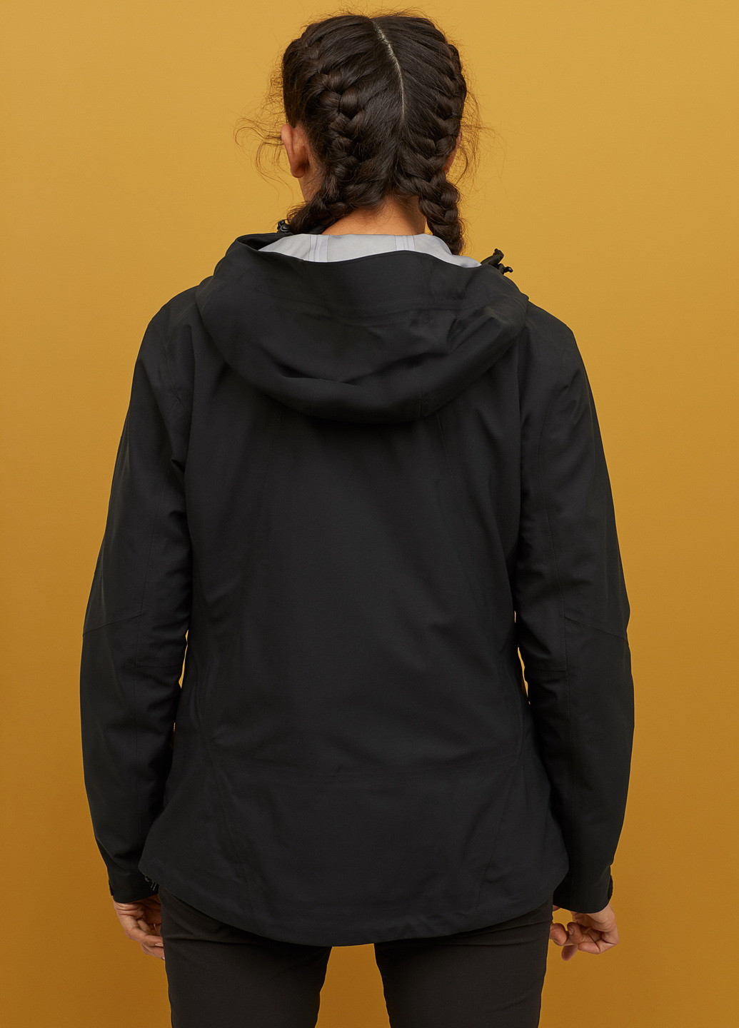 Черная демисезонная куртка лыжная H&M SPORT
