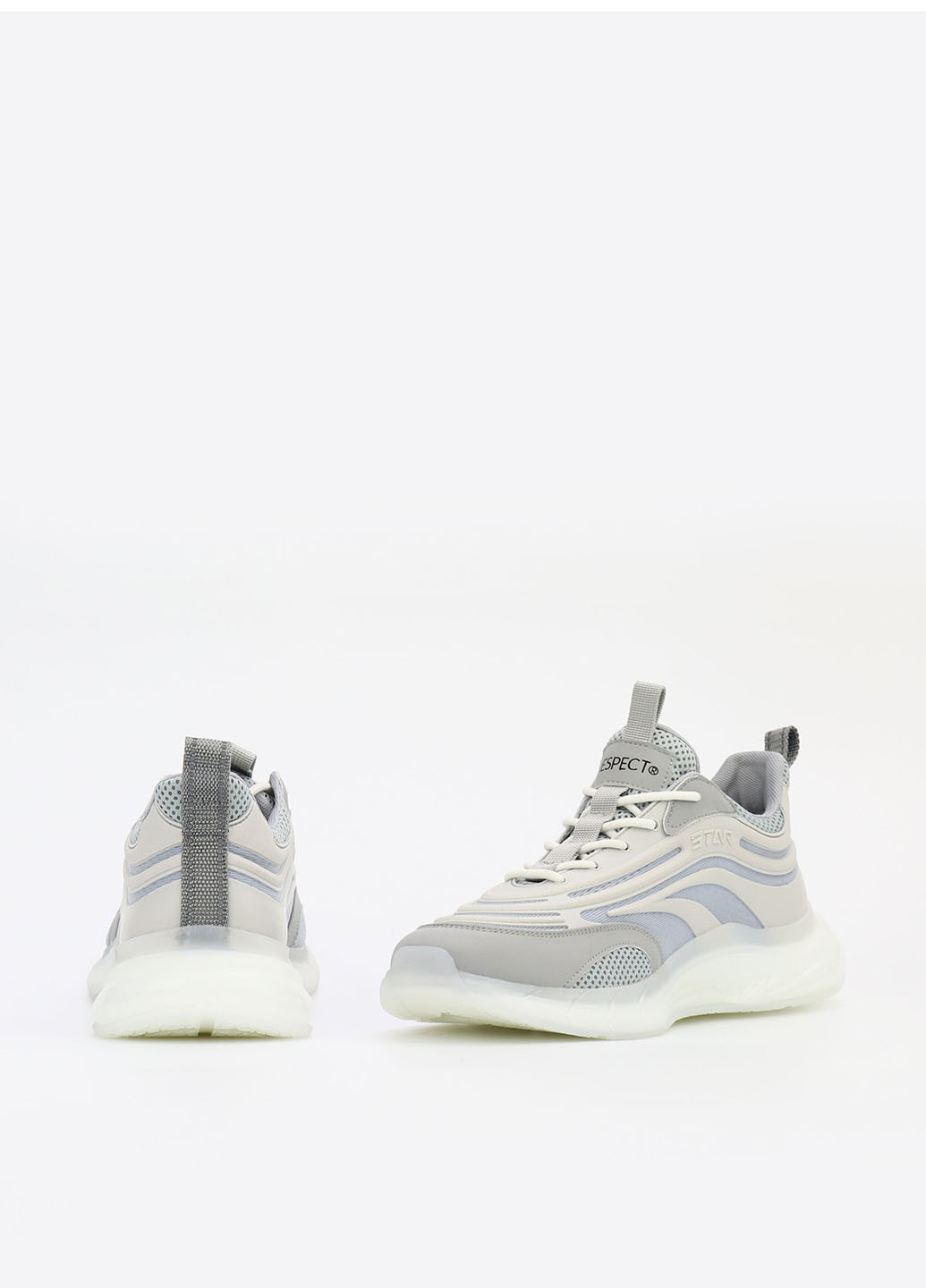 Светло-серые демисезонные кроссовки Respect
