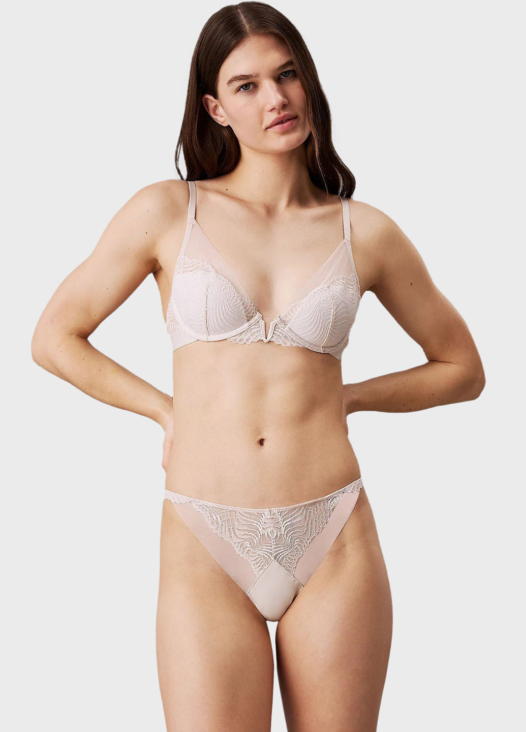 Светло-бежевый брасьер бюстгальтер Calvin Klein с косточками полиамид