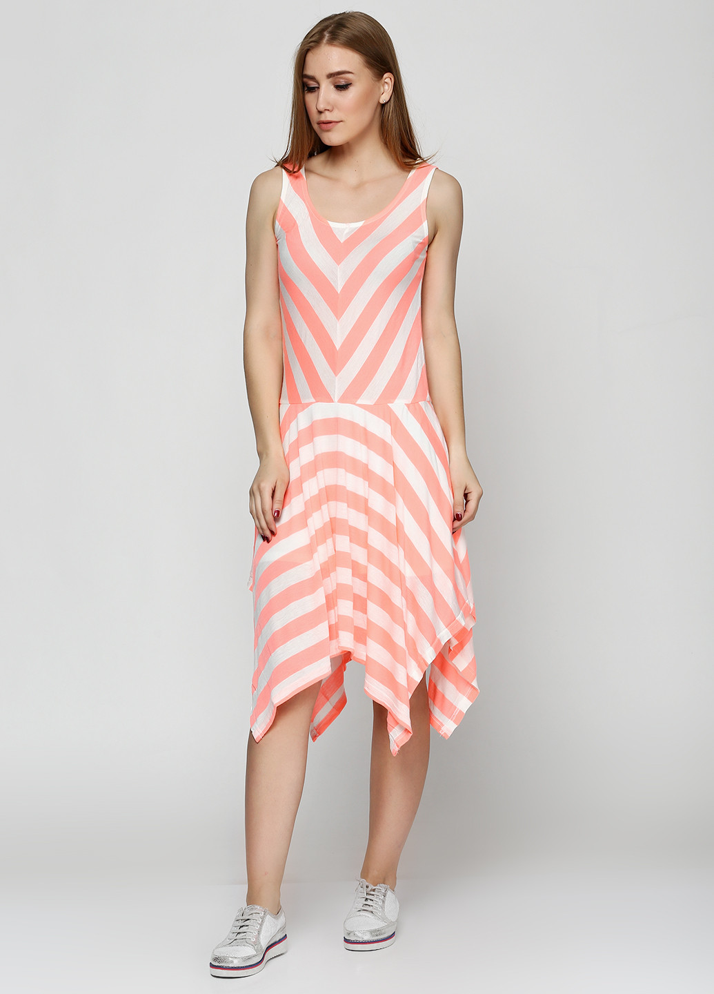 Розовое кэжуал платье Yes Miss