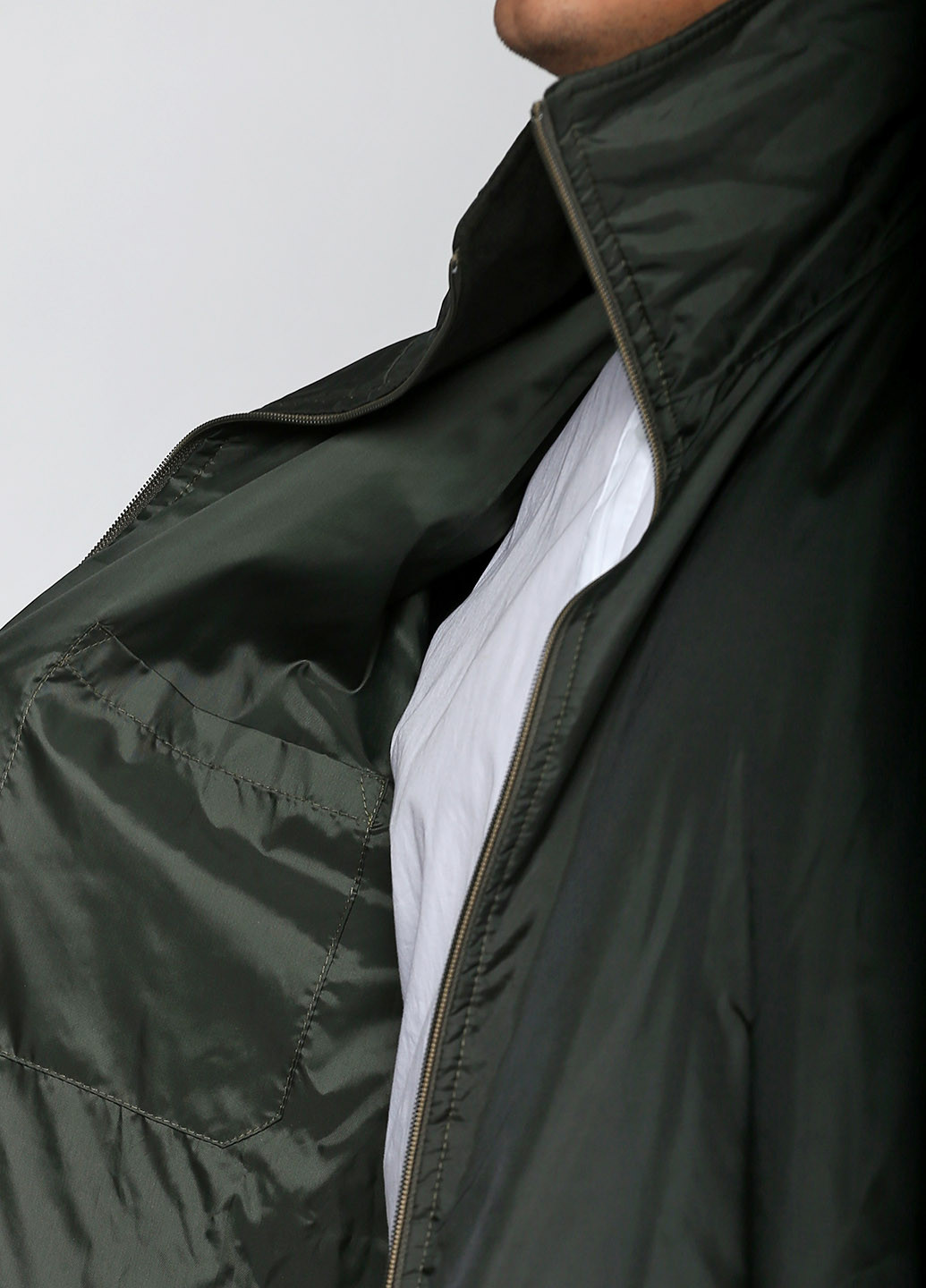 Темно-зеленая демисезонная куртка Bocodo