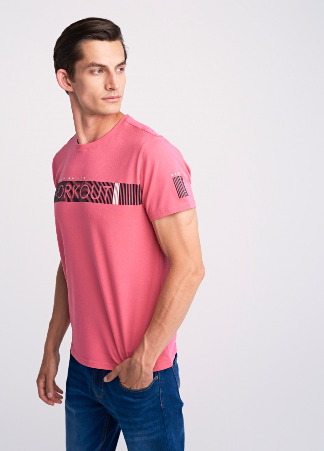 Розовая футболка SELA