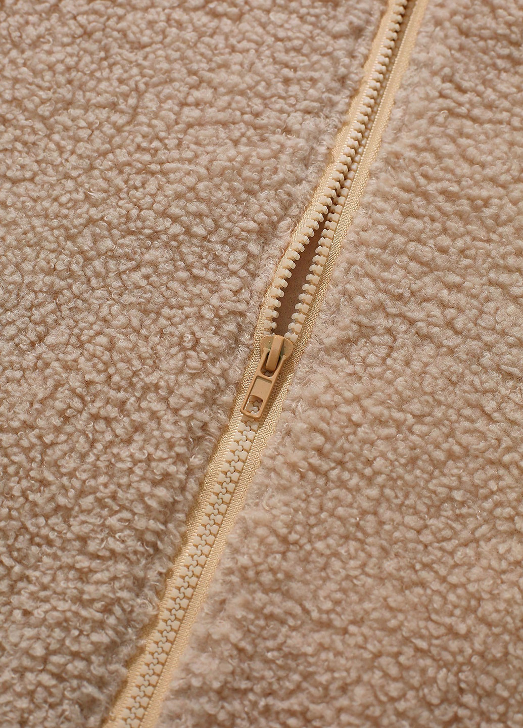 Песочная демисезонная куртка SHEIN