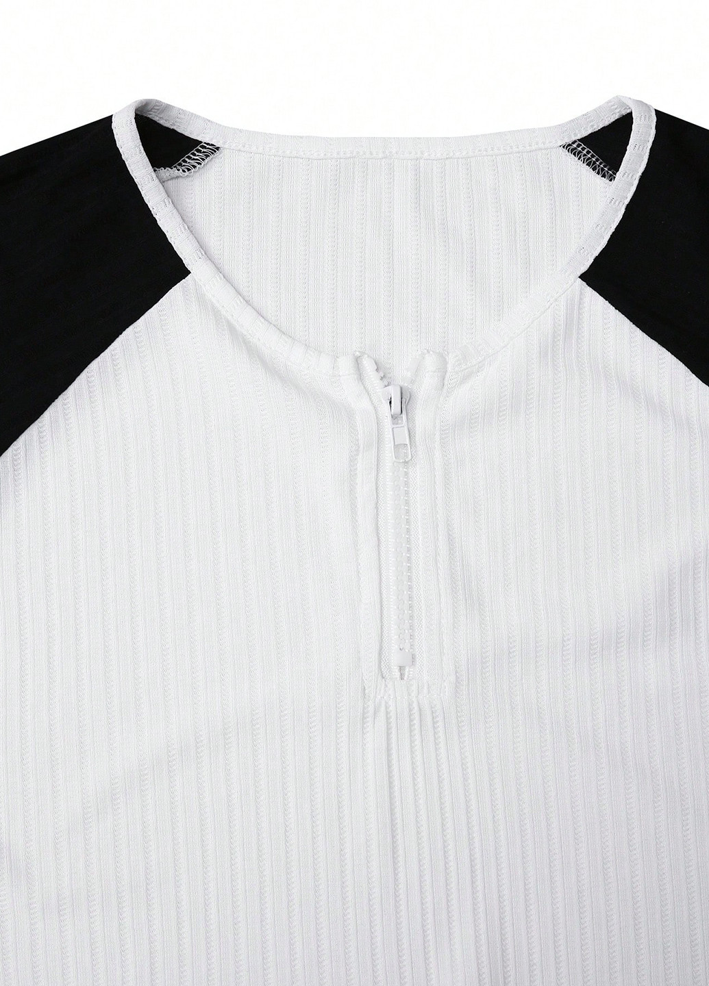 Чорно-білий літній костюм (футболка, шорти) з шортами SHEIN