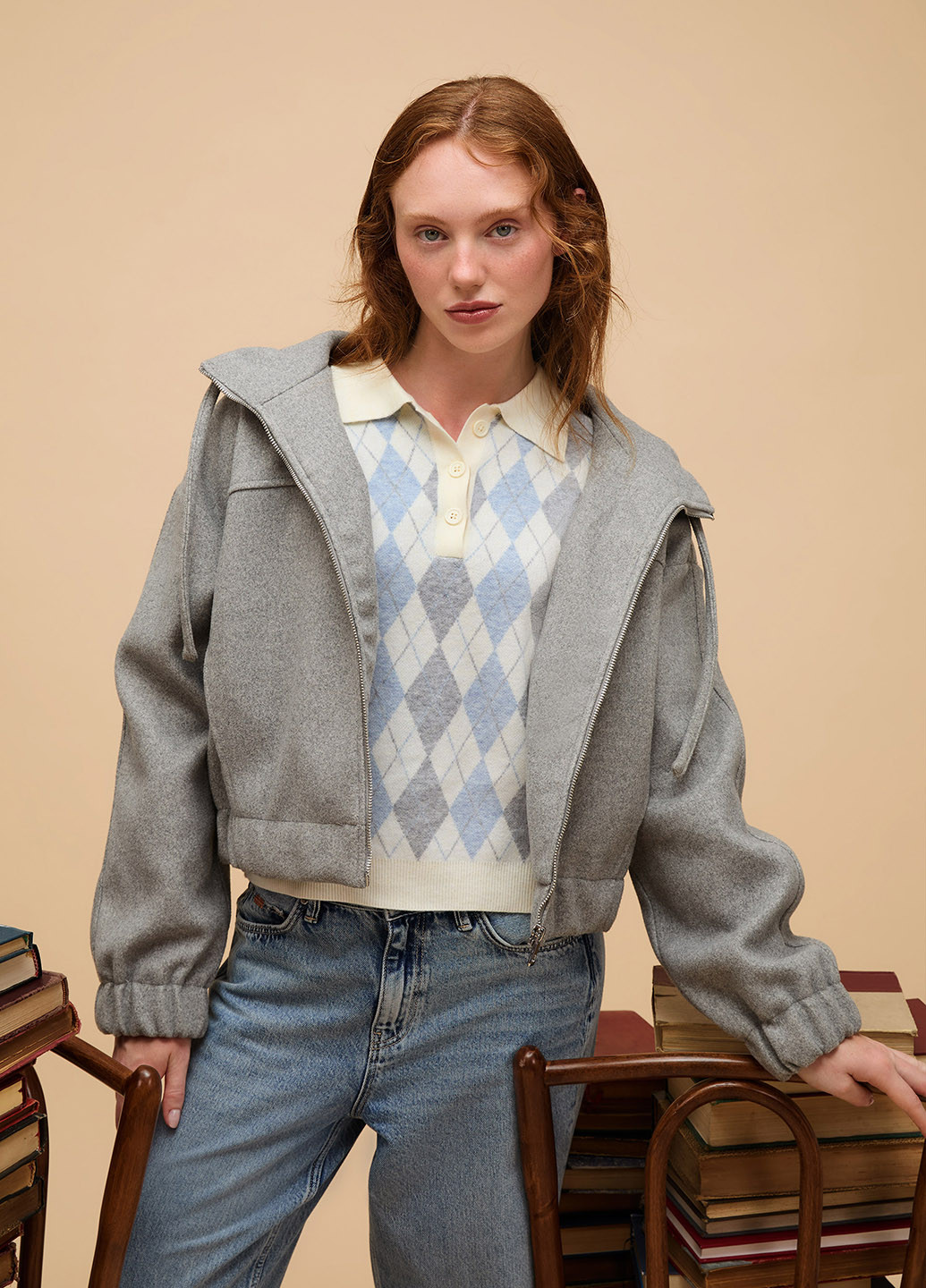 Молочный зимний свитер Colin's