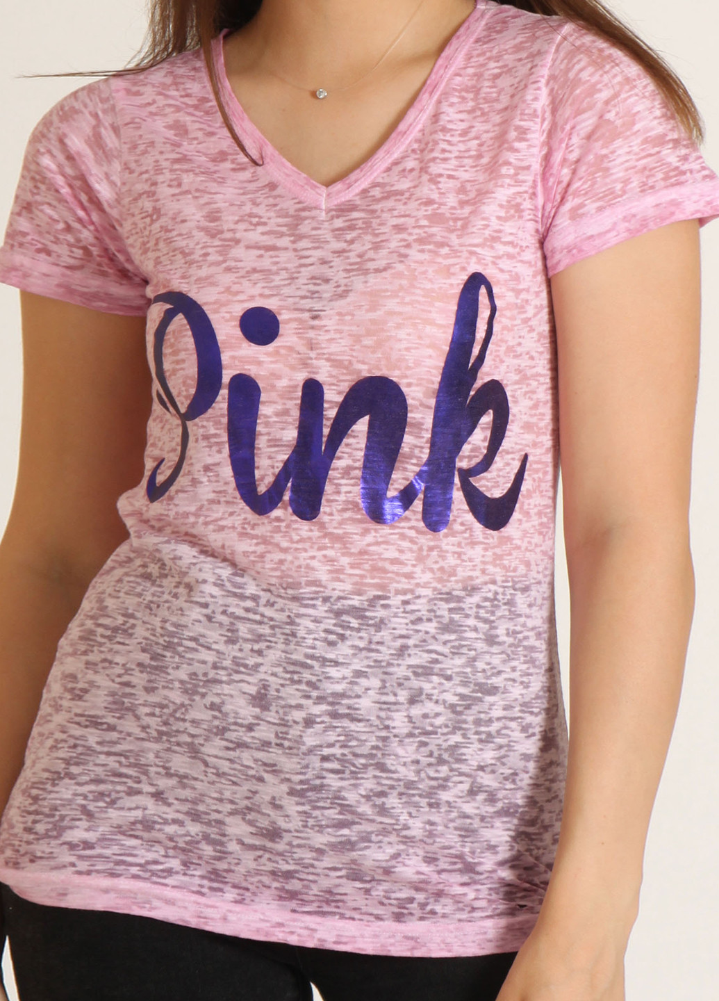 Фиолетовая летняя футболка Pink