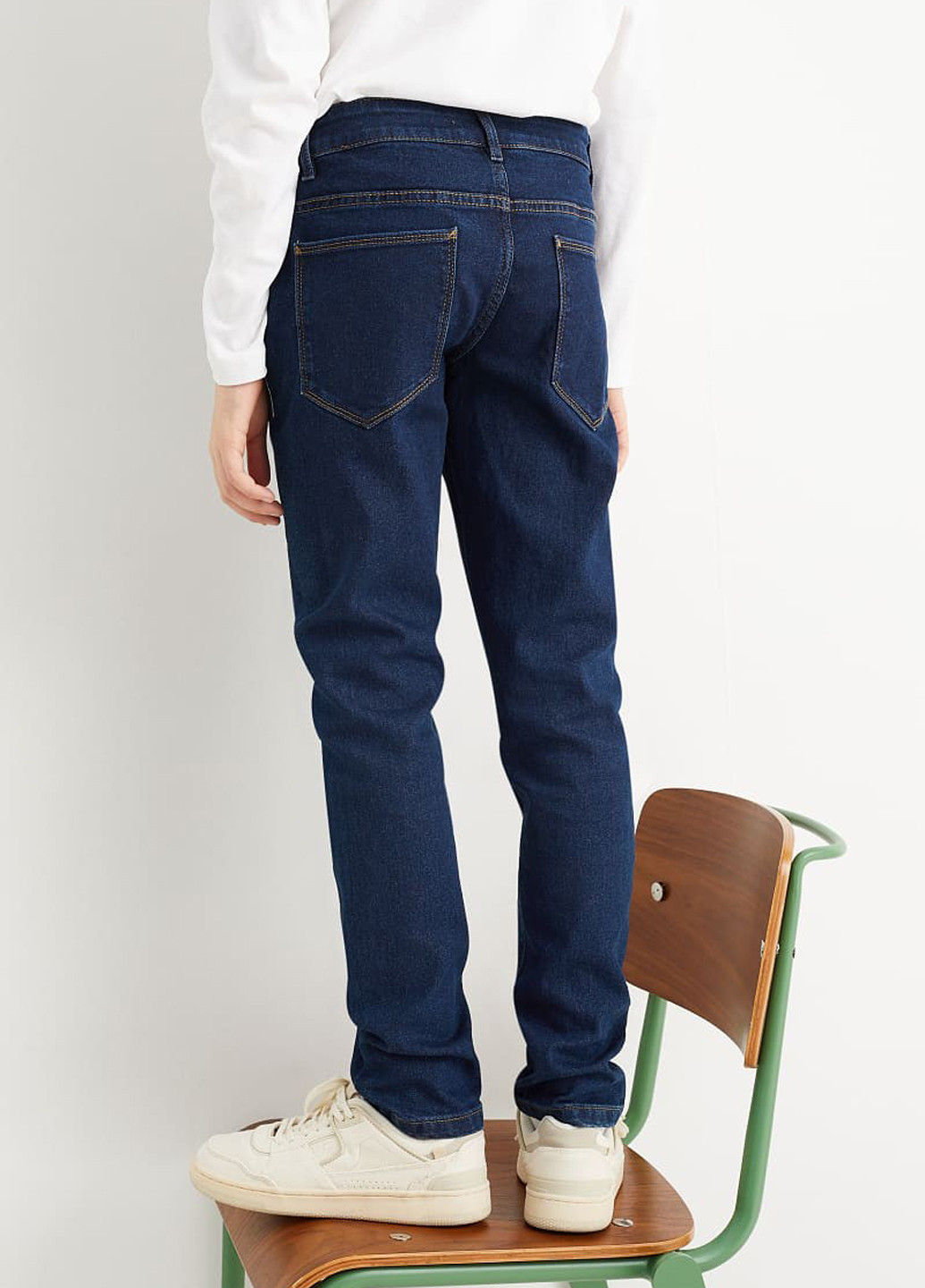 Темно-синие демисезонные джинсы C&A