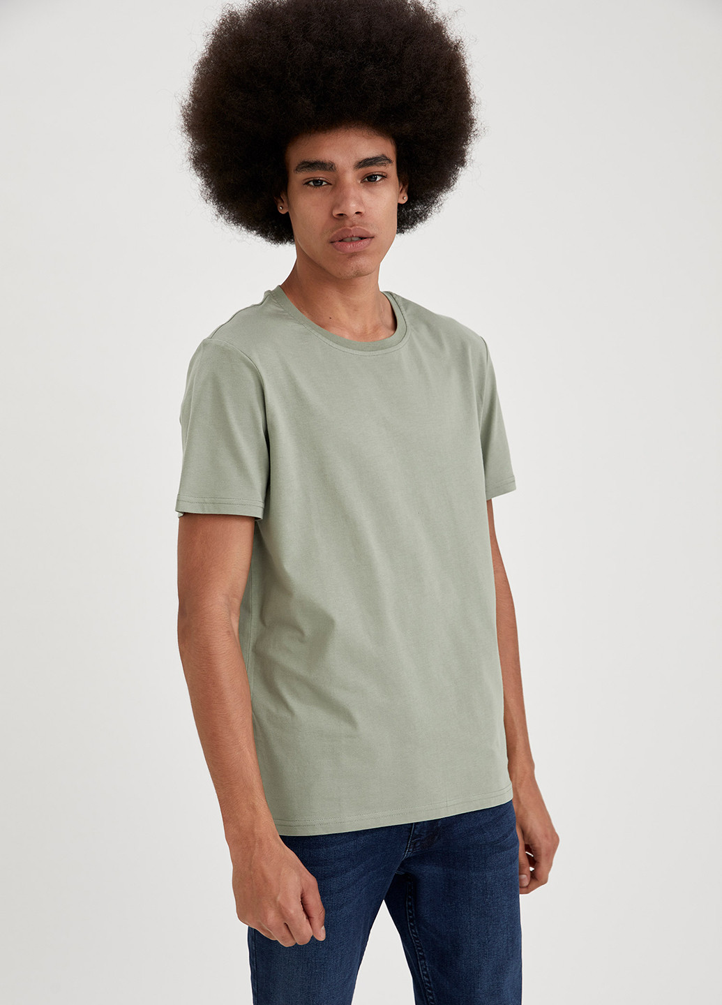 Оливковая летняя футболка DeFacto