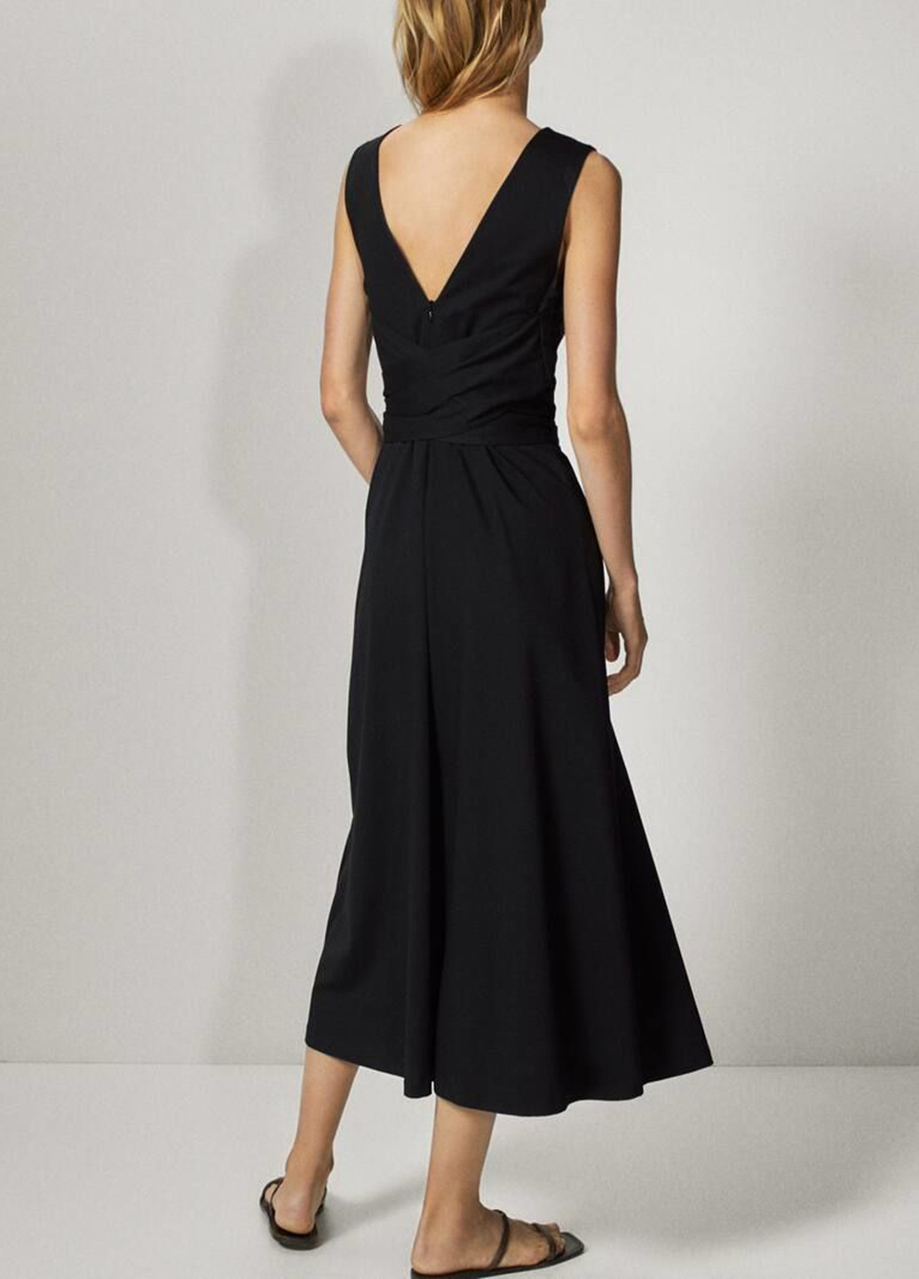 Черное кэжуал платье клеш, на запах Massimo Dutti однотонное