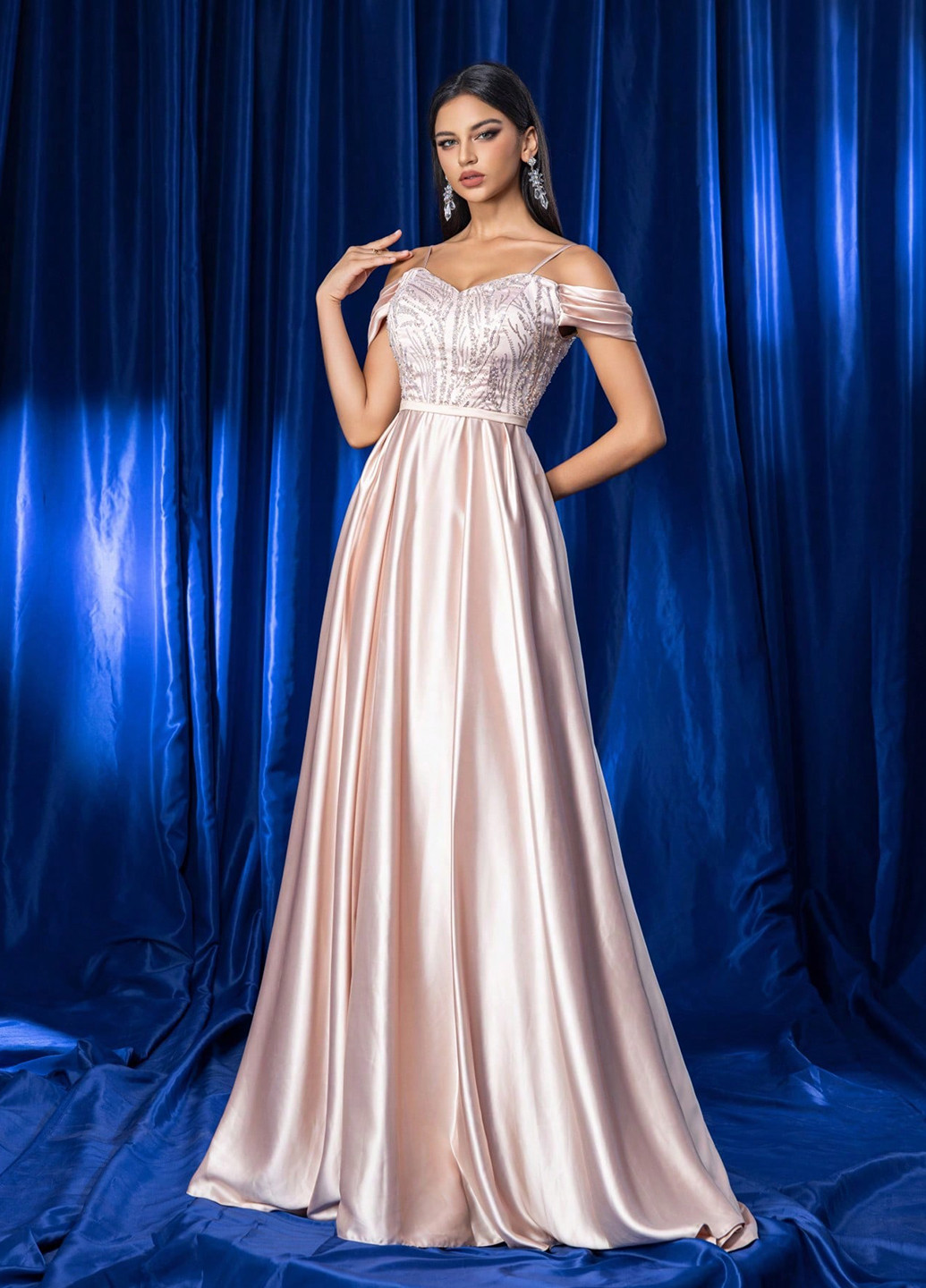 Кремовое вечернее платье с юбкой-солнце, с открытой спиной SHEIN однотонное