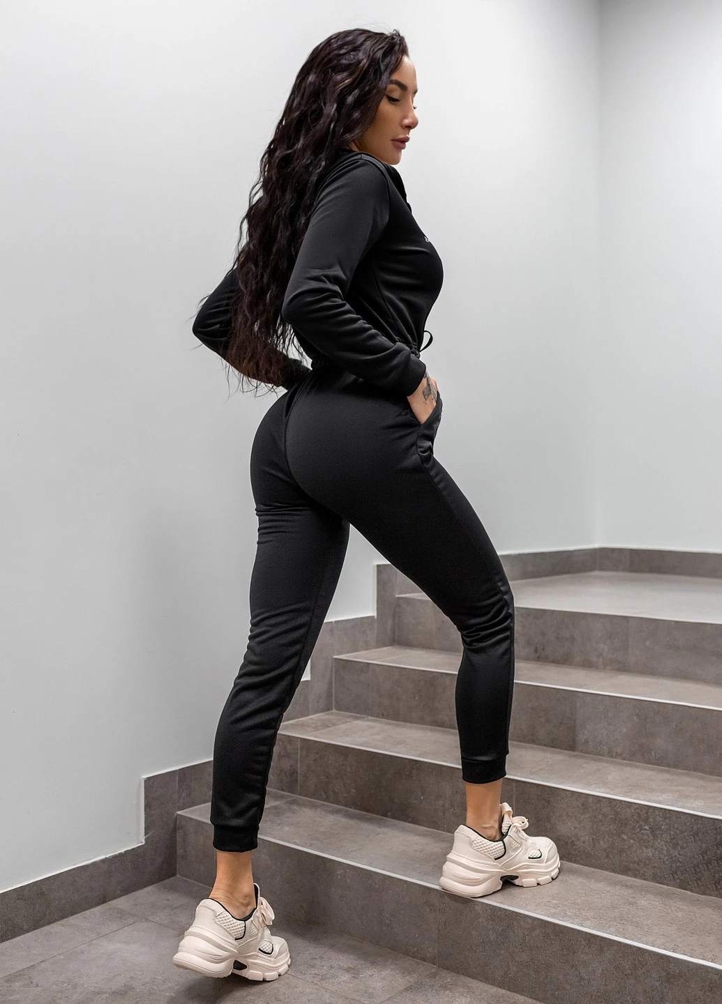 Комбінезон Bona Fide Jumpsuit комбінезон-брюки однотонний чорний спортивний поліестер