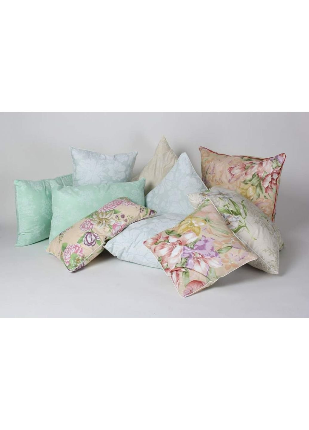 Подушка пух-перо от украинского производителя (10% пух, 90% перо) 60х60 см 55128 Moda (253620999)