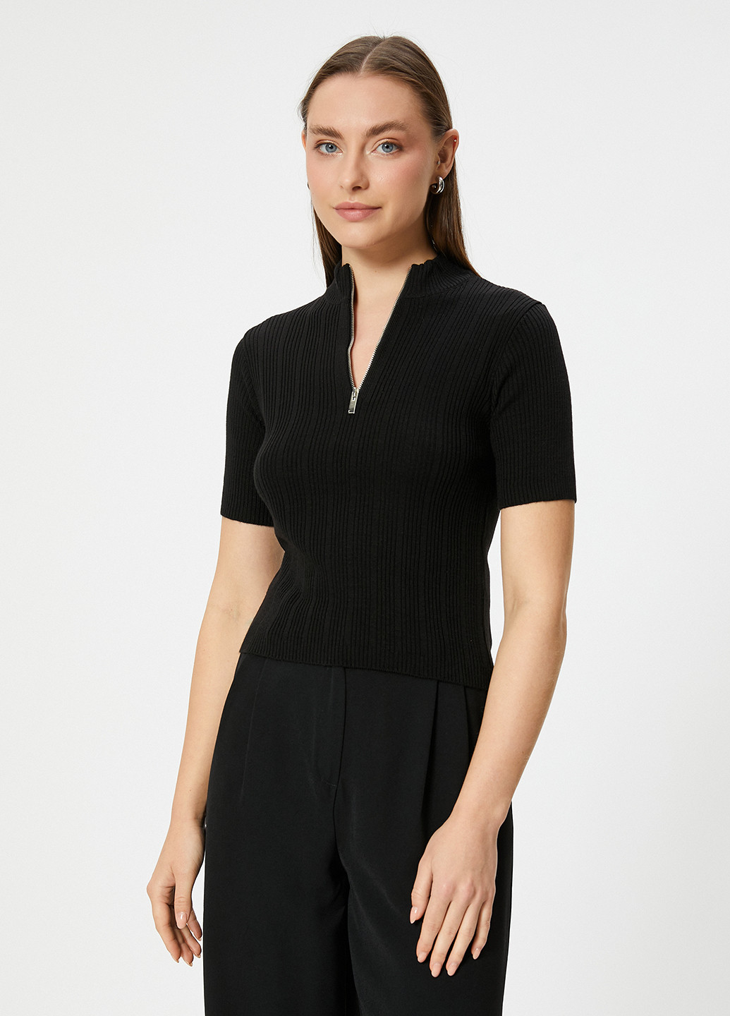 Чорний демісезонний светр KOTON