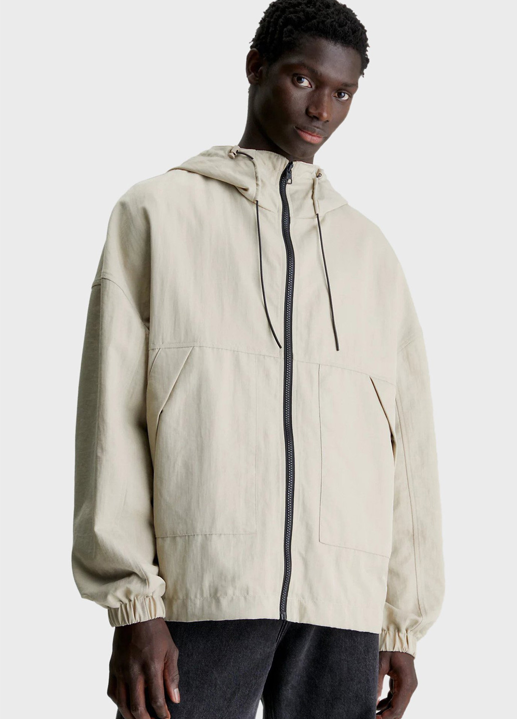 Светло-серая демисезонная ветровка Calvin Klein Jeans