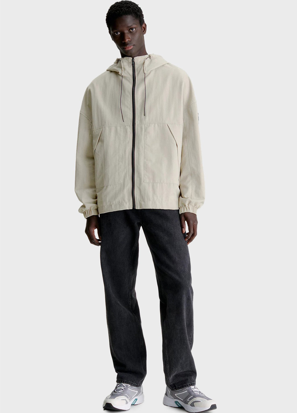 Светло-серая демисезонная ветровка Calvin Klein Jeans