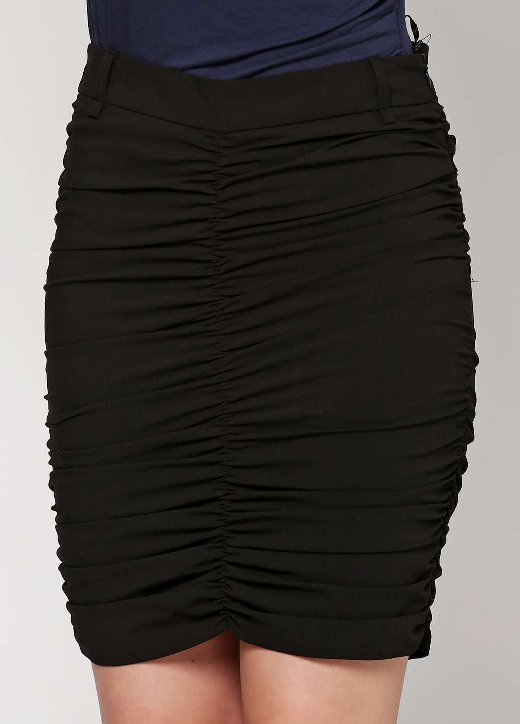 Черная кэжуал однотонная юбка Lipsy карандаш