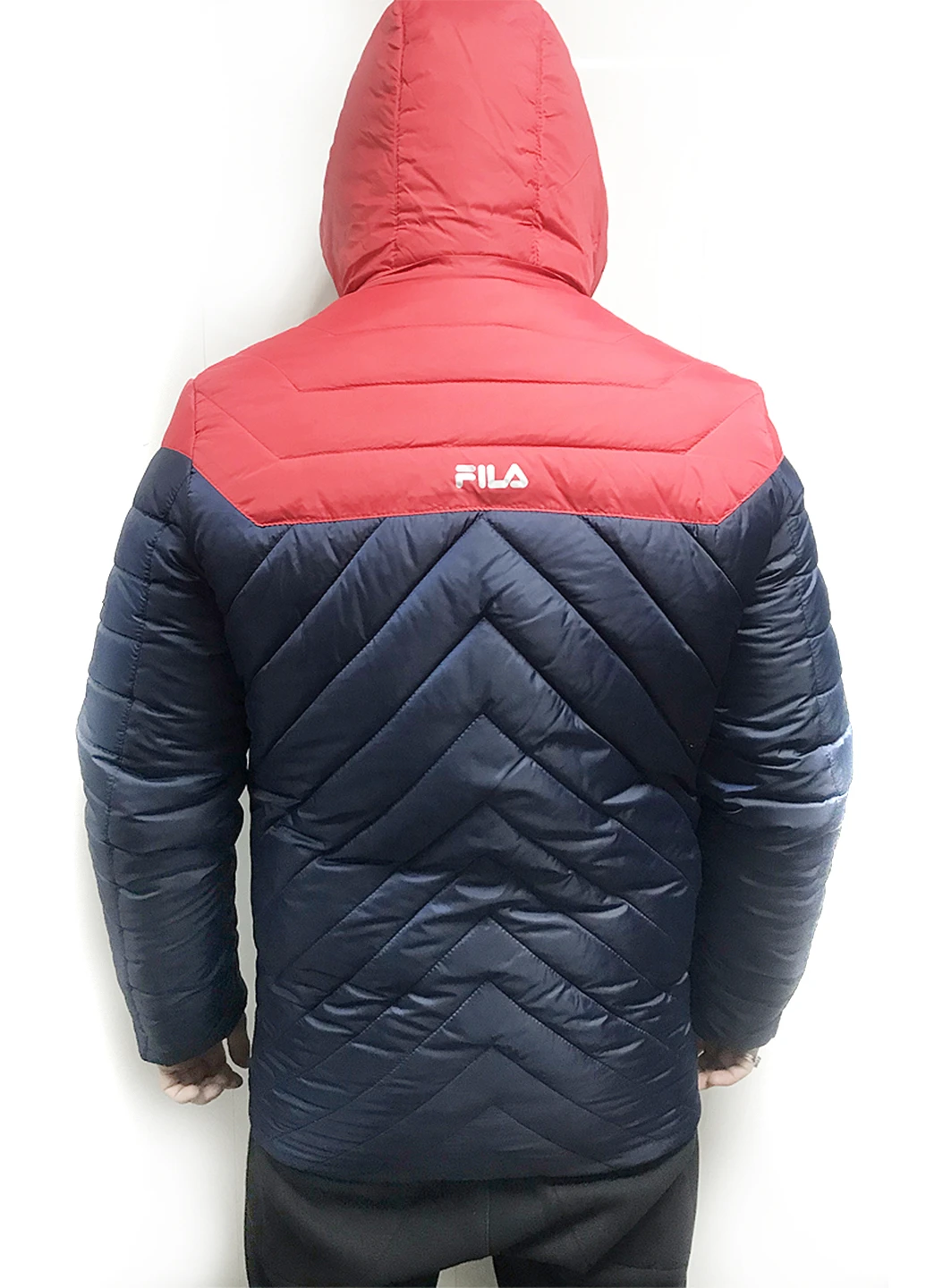 Темно-синяя демисезонная куртка Fila