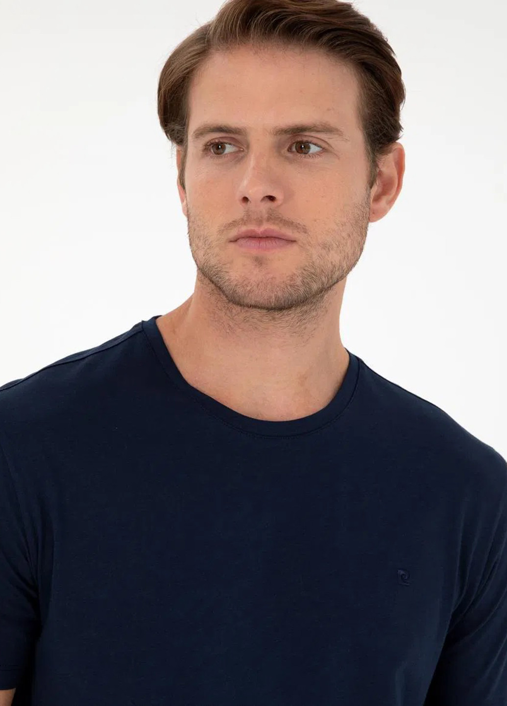 Темно-синяя футболка Pierre Cardin
