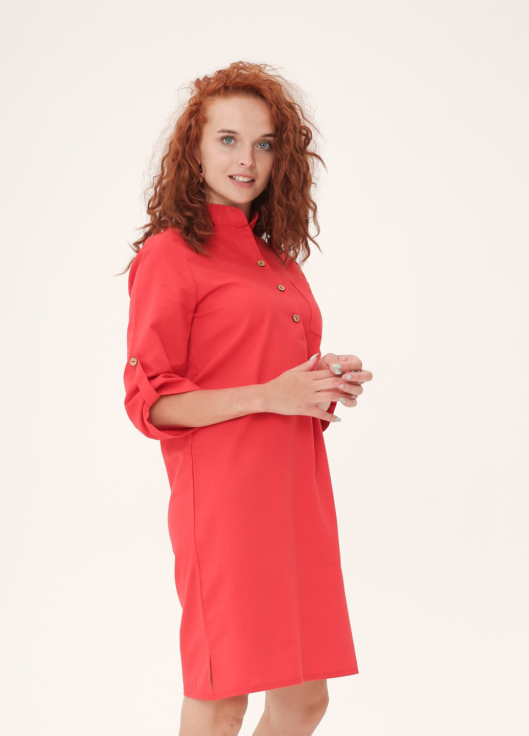 Красное кэжуал льняное платье классического кроя INNOE однотонное