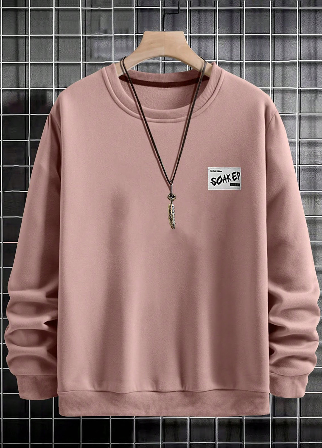 Пудровый свитшот SHEIN однотонный нашивки (323965629)