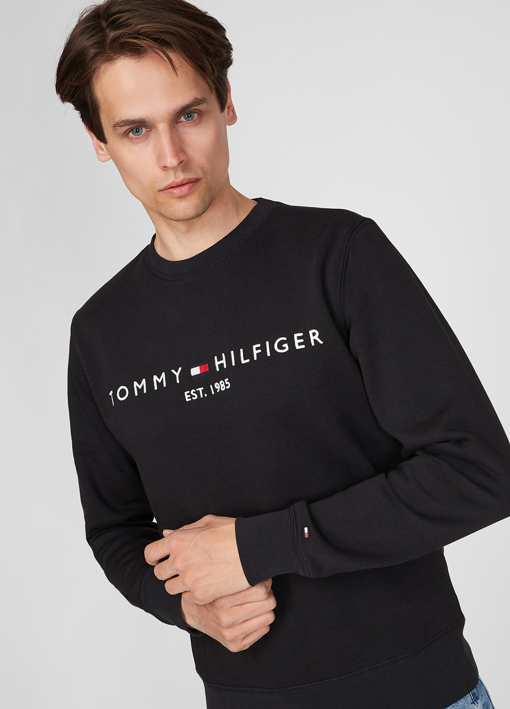 Чорний світшот Tommy Hilfiger однотонний вишивка (229855893)