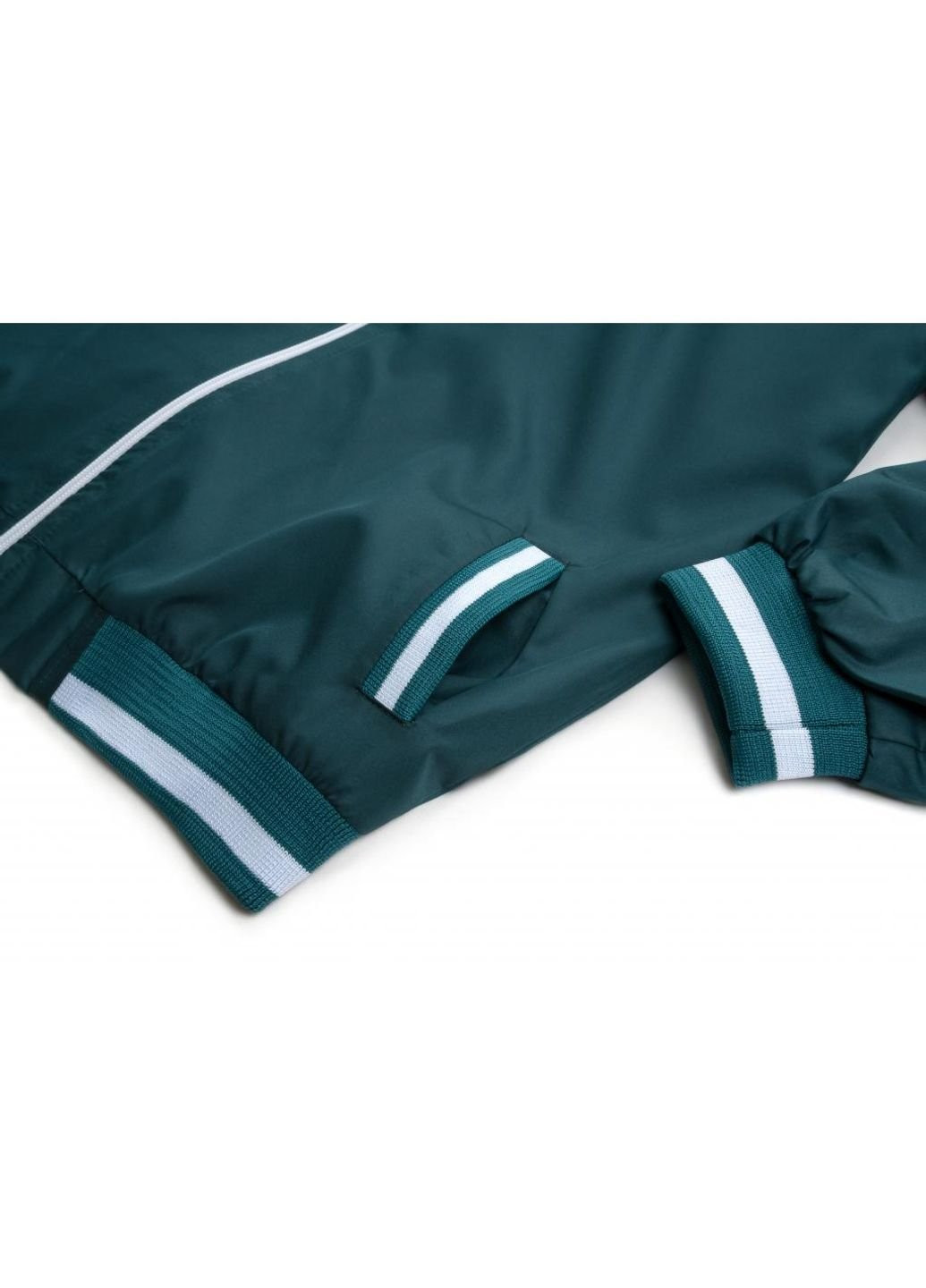 Белая демисезонная куртка ветровка с манжетами (7910-152b-green) Haknur