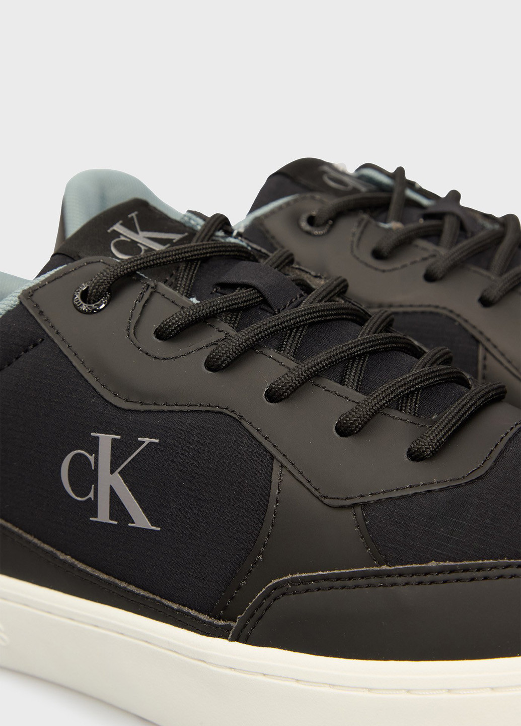 Чорні всесезон кросівки Calvin Klein Jeans