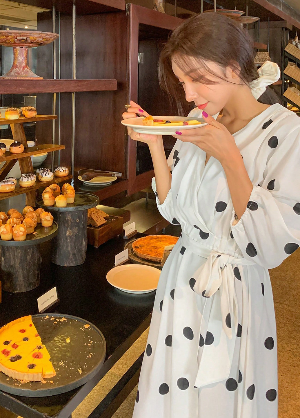 Белое праздничный, кэжуал платье на запах, а-силуэт SHEIN в горошек