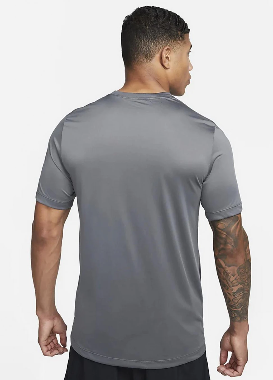 Сіра футболка dz2741-068 Nike Dri-FIT