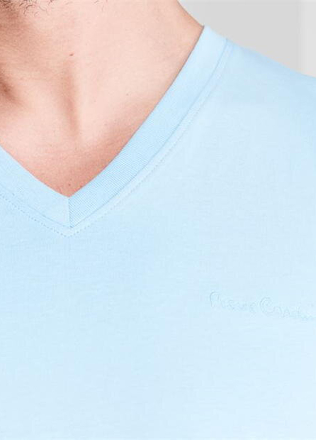 Блакитна футболка Pierre Cardin