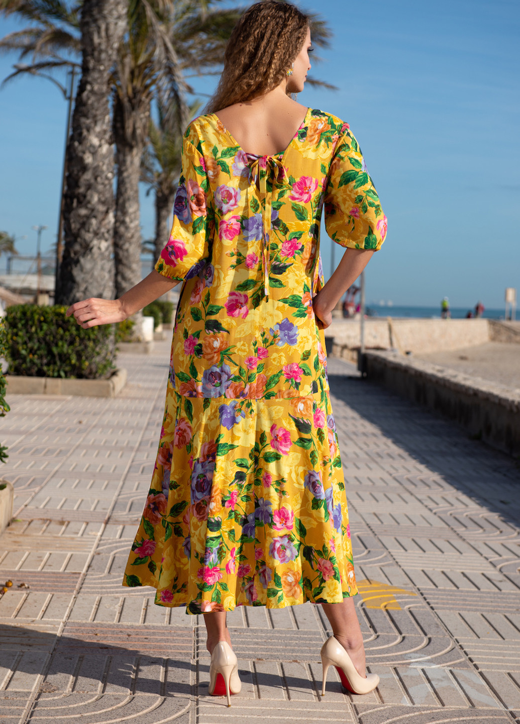 Желтое пляжное платье а-силуэт Indiano с цветочным принтом