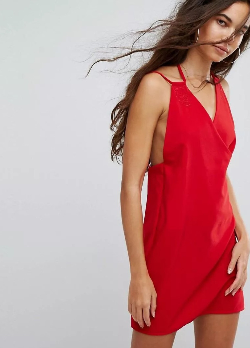 Червона коктейльна сукня на запах, сукня-комбінація, з відкритою спиною The Hanger однотонна