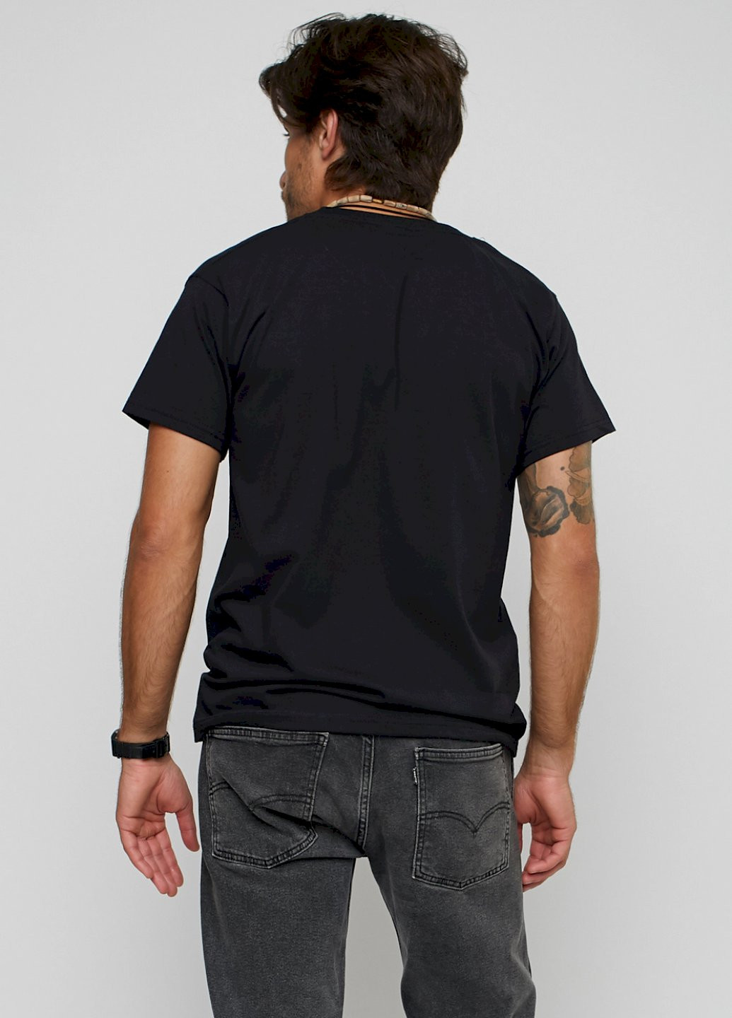 Чорна футболка чоловіча YAPPI