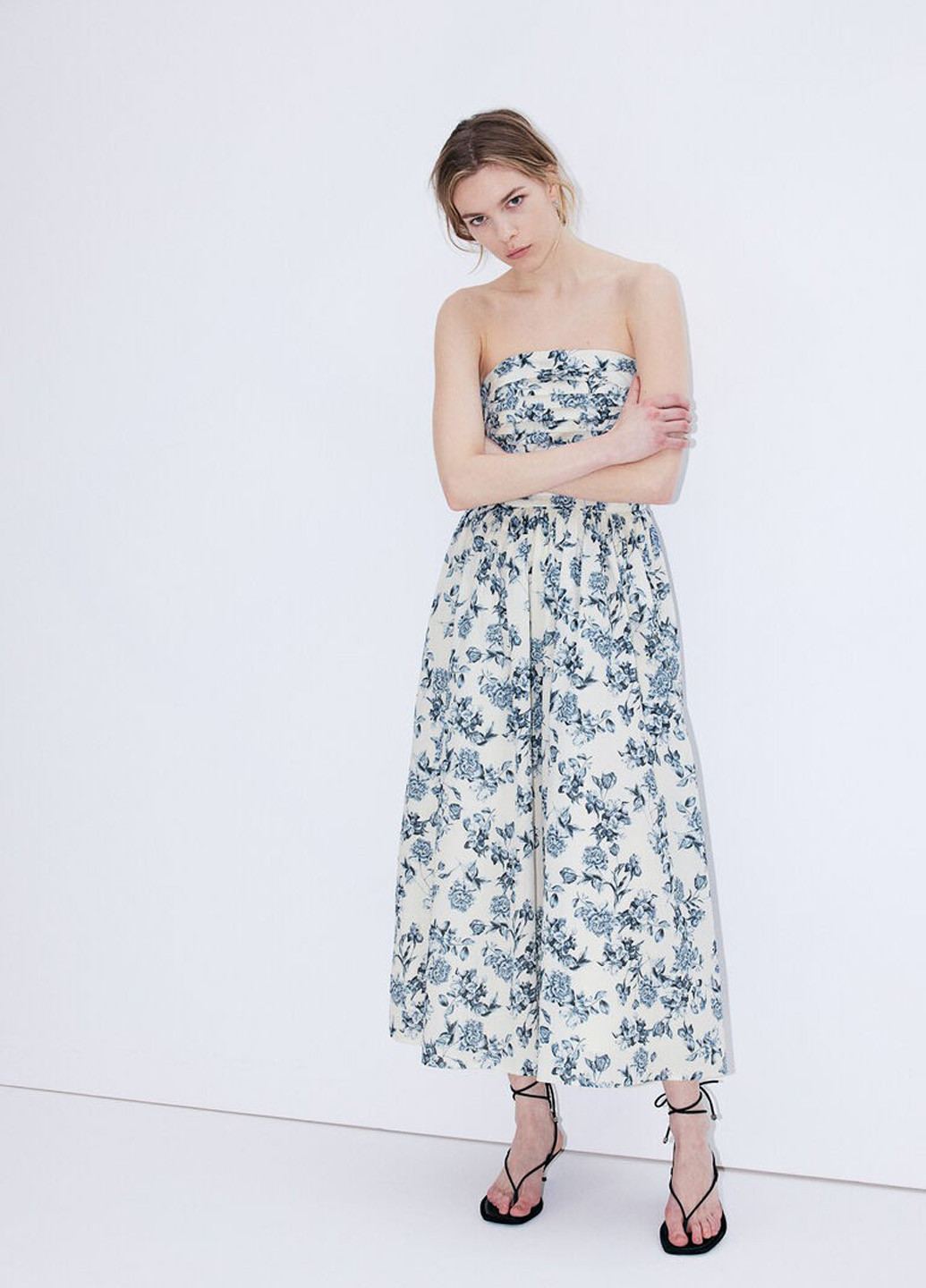 Кремова кежуал сукня з відкритими плечима, в стилі армпір, з відкритою спиною H&M з квітковим принтом