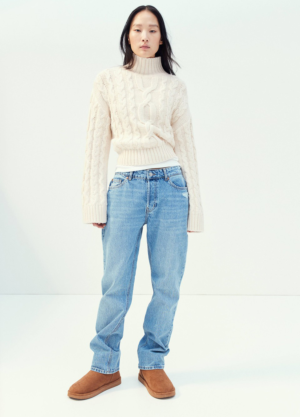 Кремовый зимний свитер H&M