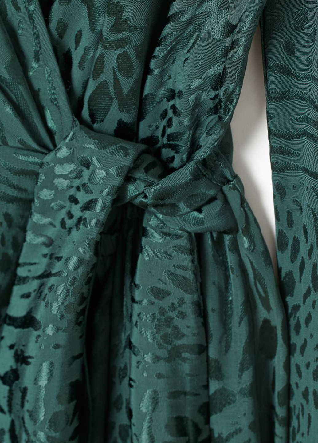 Комбинезон H&M комбинезон-шорты абстрактный темно-зелёный кэжуал вискоза