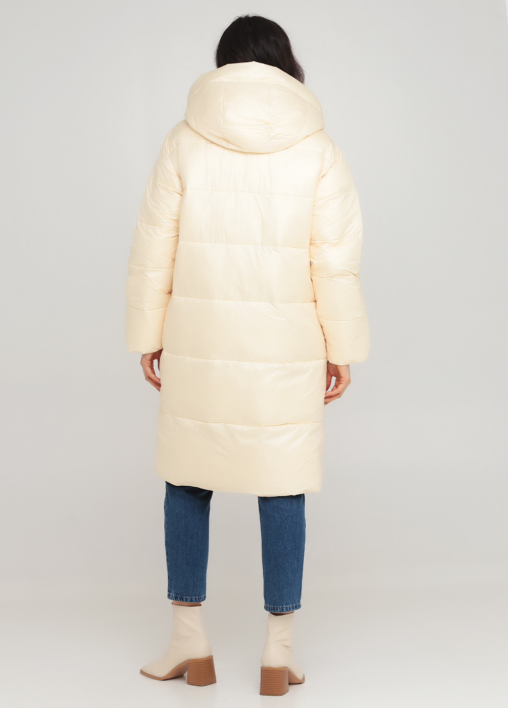 Светло-бежевая зимняя куртка Lusskiri