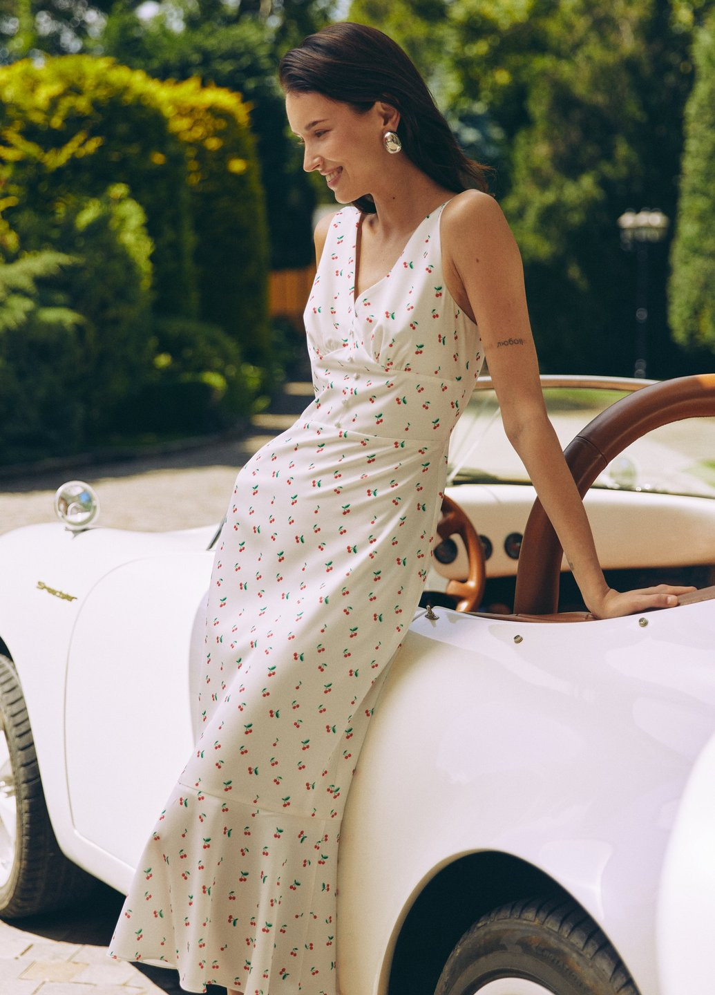 Молочное кэжуал платье Gepur с рисунком