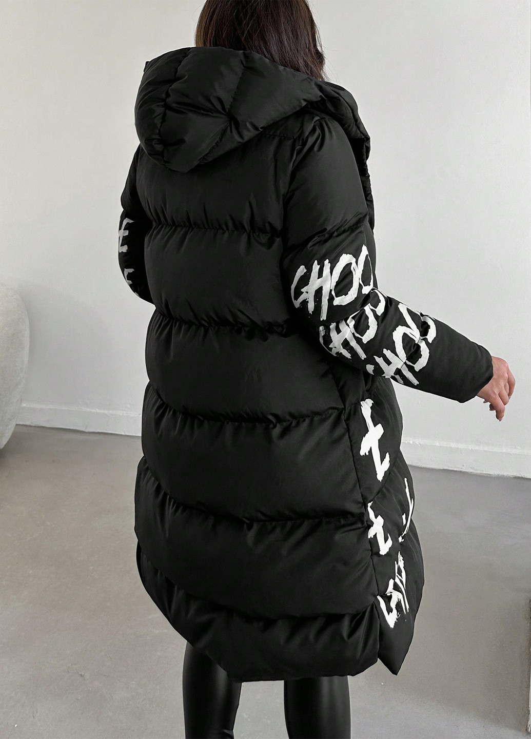 Черная зимняя куртка SHEIN