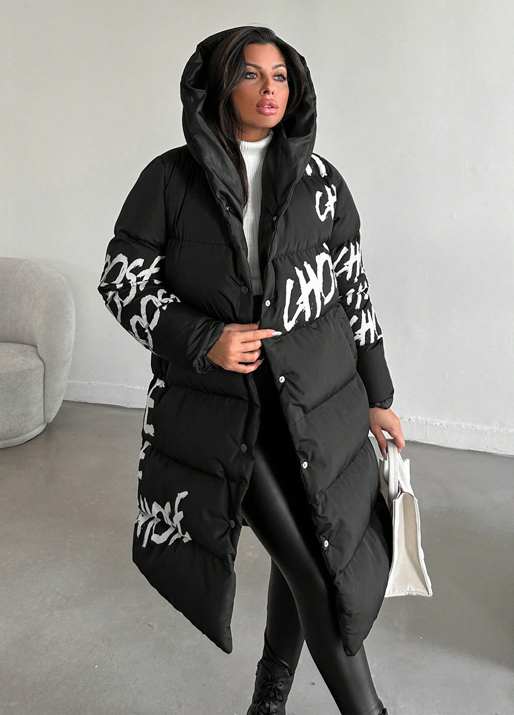Черная зимняя куртка SHEIN