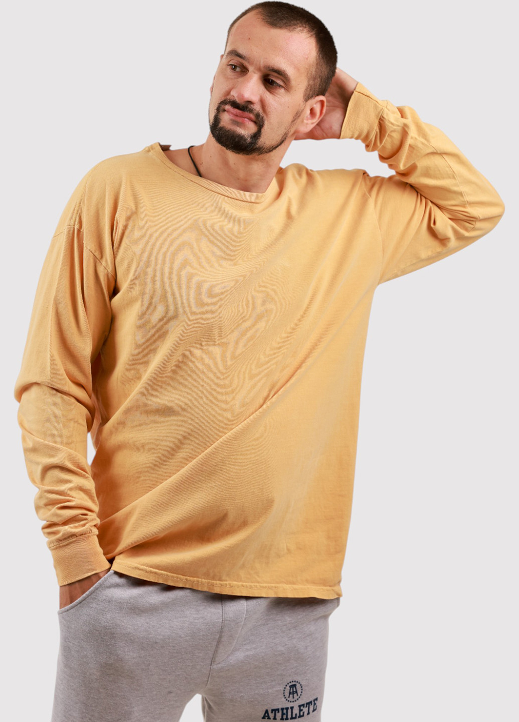 Горчичный демисезонный кэжуал лонгслив tgt однотонный